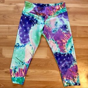Onzie Multicolor M/L Crops
